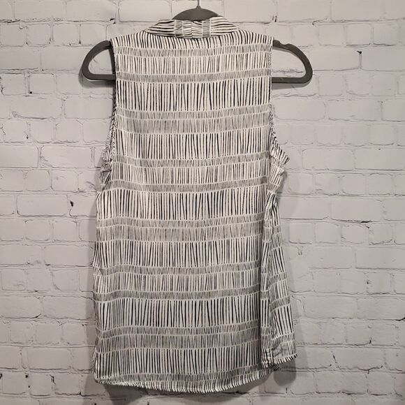 Tribal black and white striped v neck sleeveless top - Picture 5 of 5